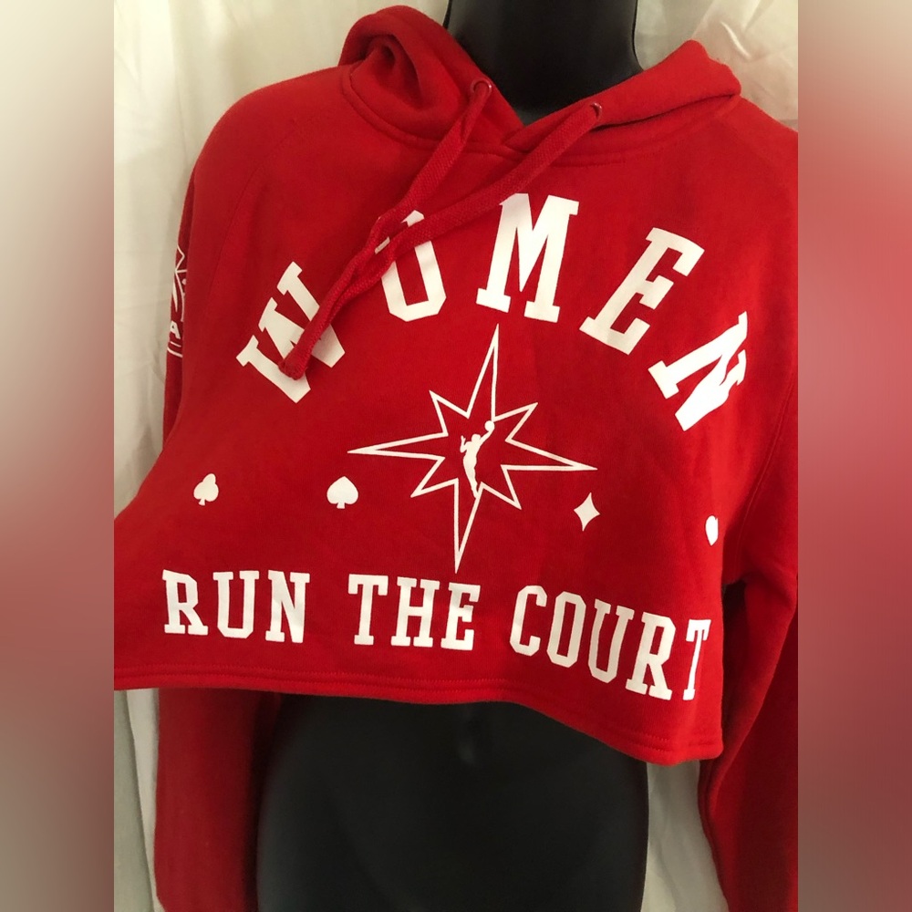Peace Collective WNBA Women Run The Court queen of the court red cropped hoodie - Picture 6 of 9